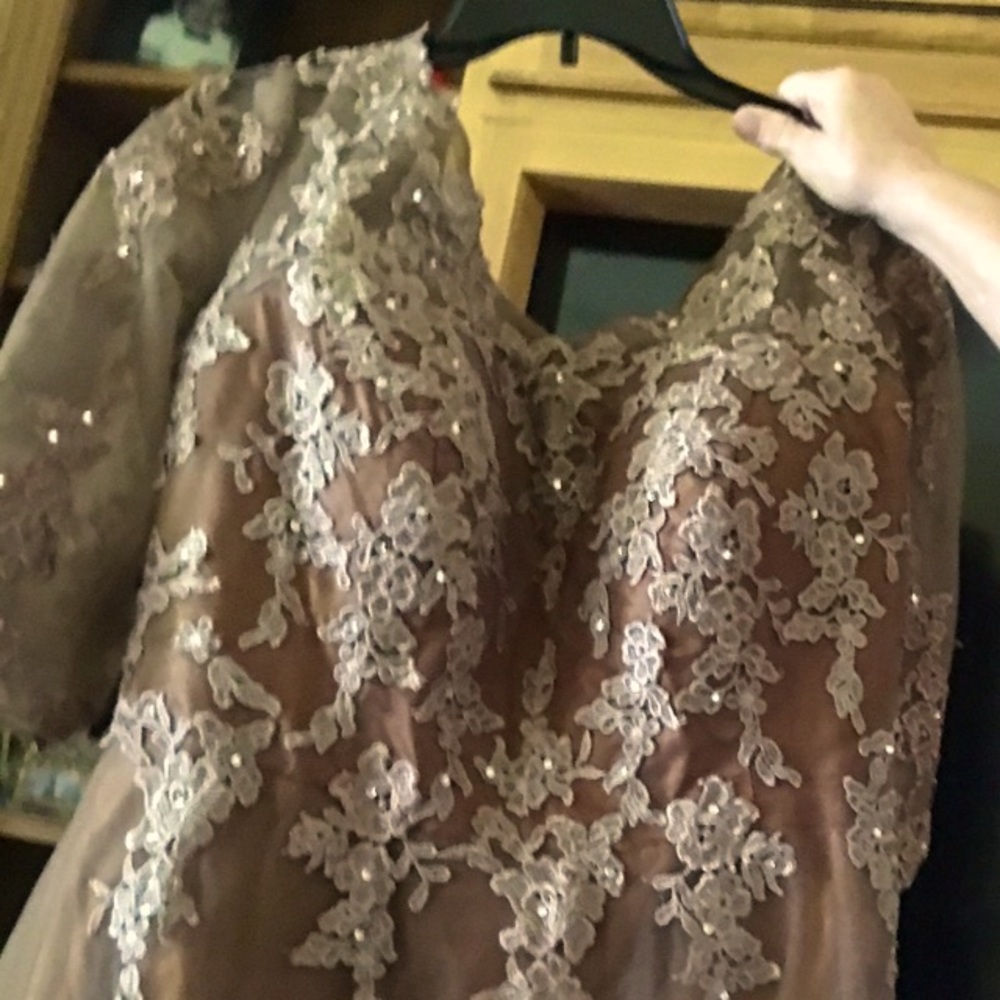 Mother of the bride or groomsmen mom wedding .